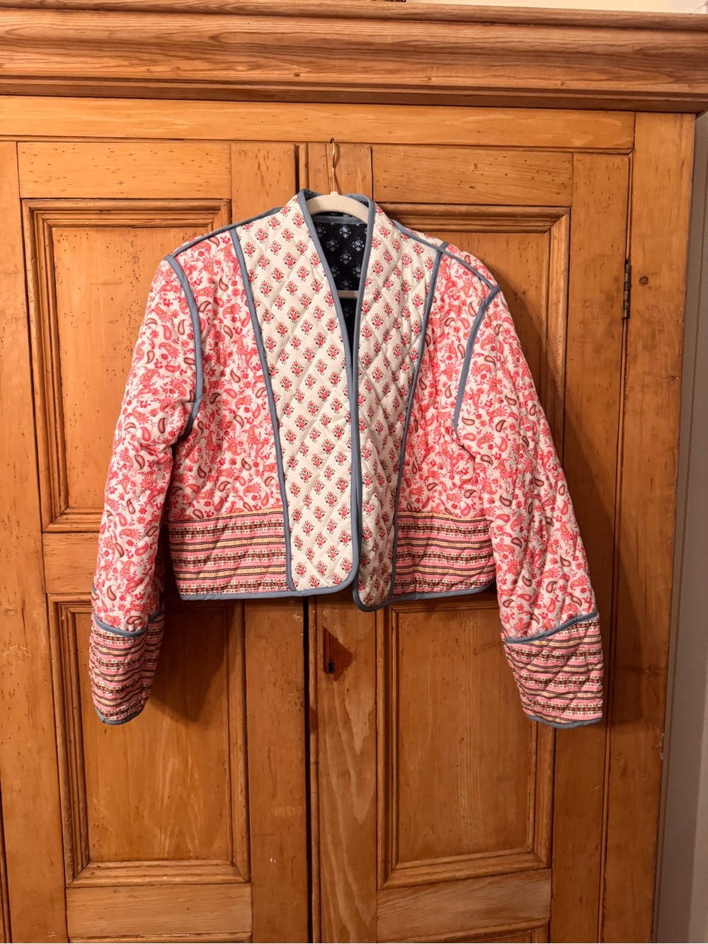 Quilted Floral Pink/Blue Reversible Cropped Jacket in Pink